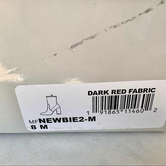 MARC FISHER Red Suede BOOTIES chunky block heel boots size 8 - Picture 9 of 9